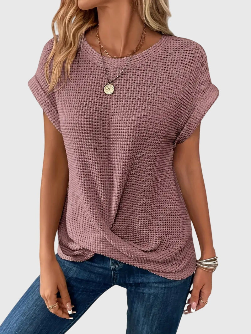 Elegant Blouse with Breathable Fabric and Flattering Fit