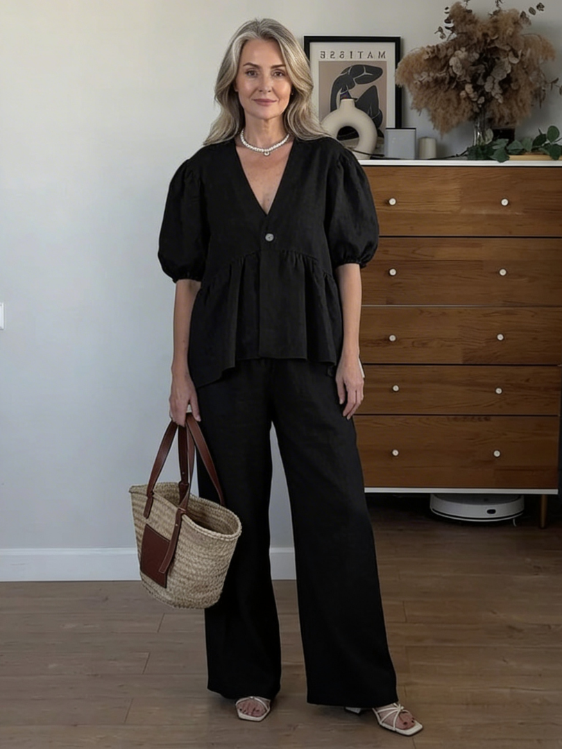 Relaxed Two-Piece Set with Lightweight Fabric and Breathable Fit