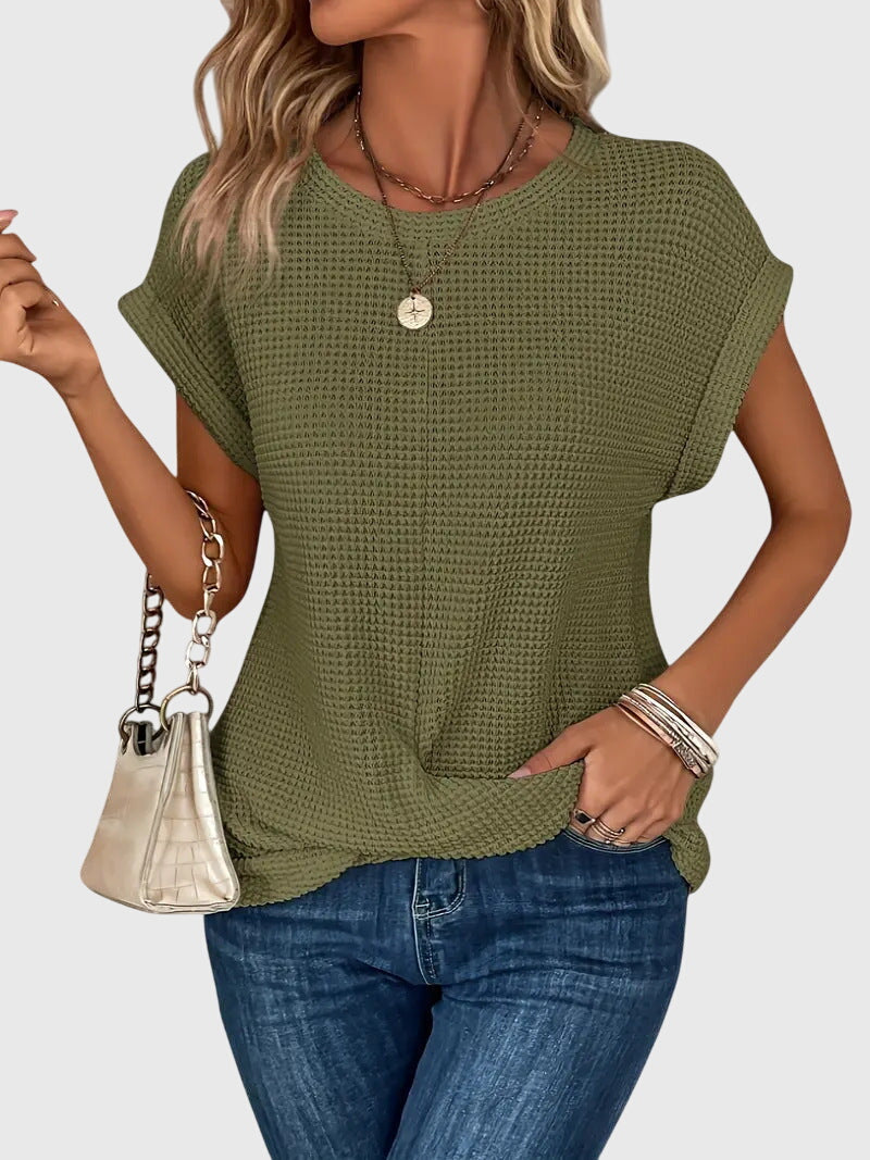 Elegant Blouse with Breathable Fabric and Flattering Fit