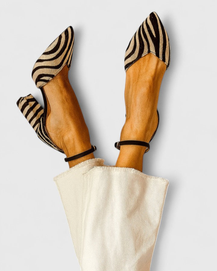 Elegant Heels with Stable Fit and Supportive Design